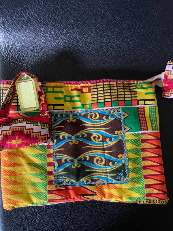Pochette jaune et noir