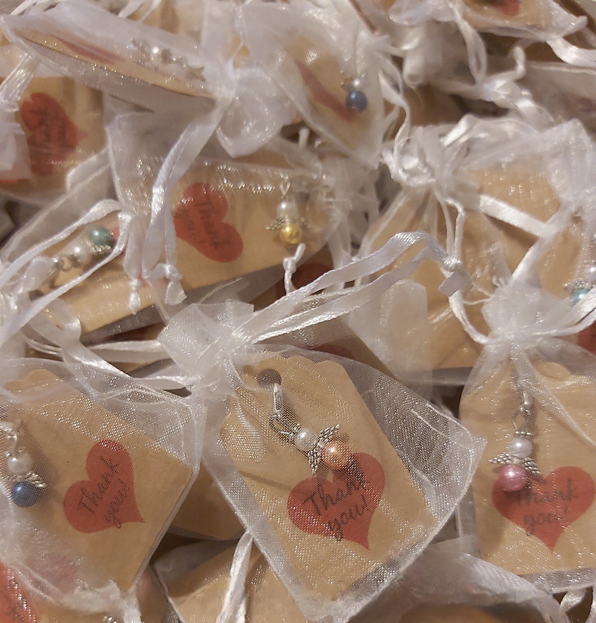 Kleine Schutzengel-Anhänger – Liebevolle Gastgeschenke für jeden Anlass