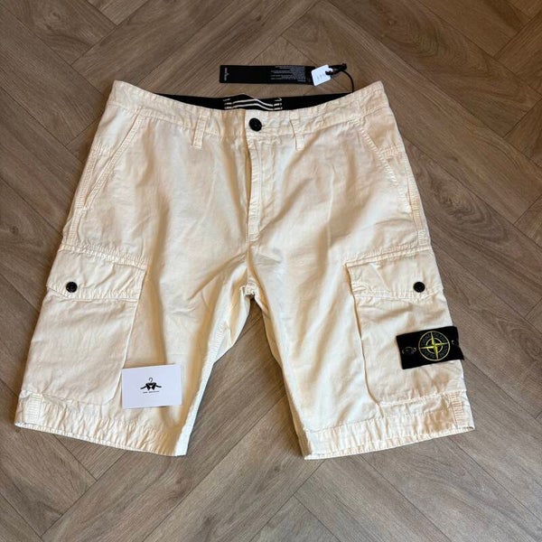 Stone Island Cargo Shorts - 32W