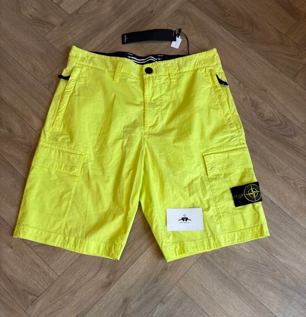 Stone Island Cargo Shorts - 29W