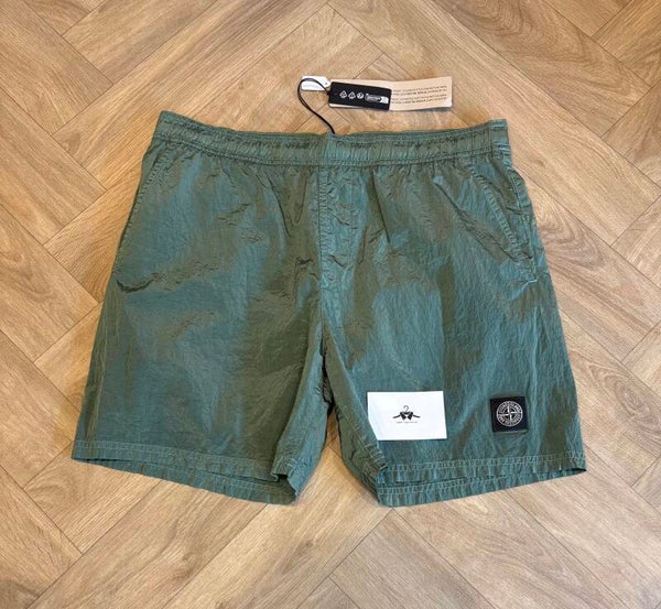 Stone Island Shorts - L