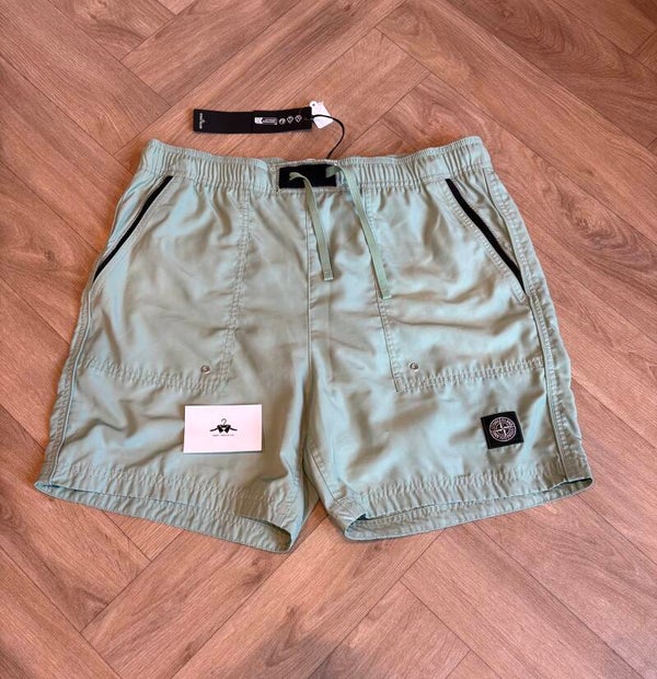 Stone Island Shorts - L