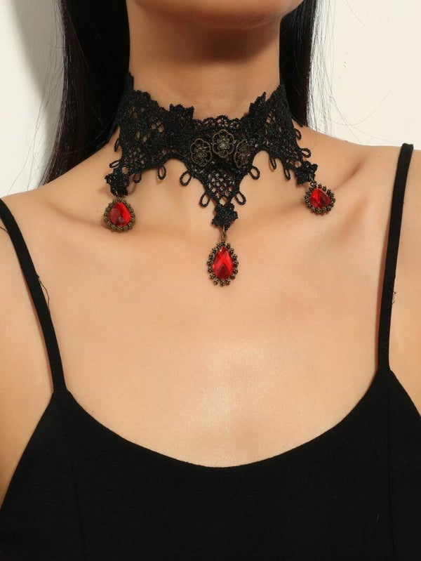 Ras du cou fleur et fausse perle noir rouge