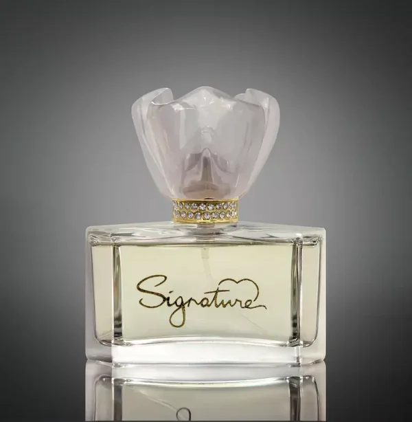 Signature - Eau de Parfum - 70 ml - een heerlijke zachte frisse geur -  met  Lavendel en warme houtgeuren