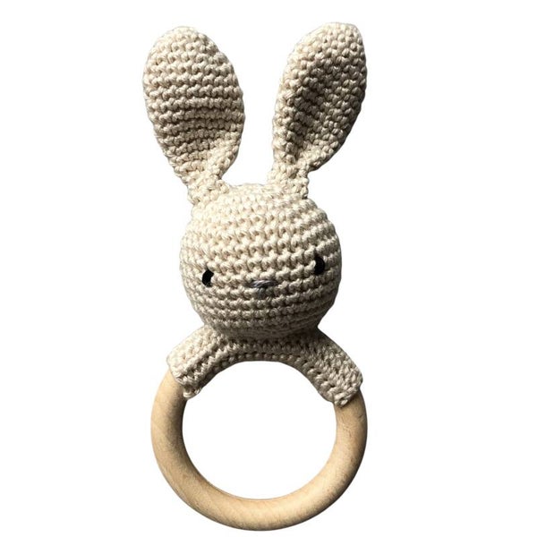 Konijn rammelaar ecru