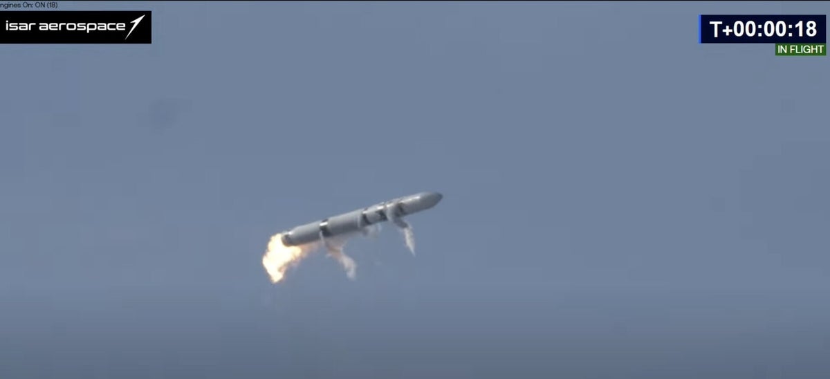 Isar Aerospace's Spectrum Rocket Crashes Spectacularly in Fiery Debut ...