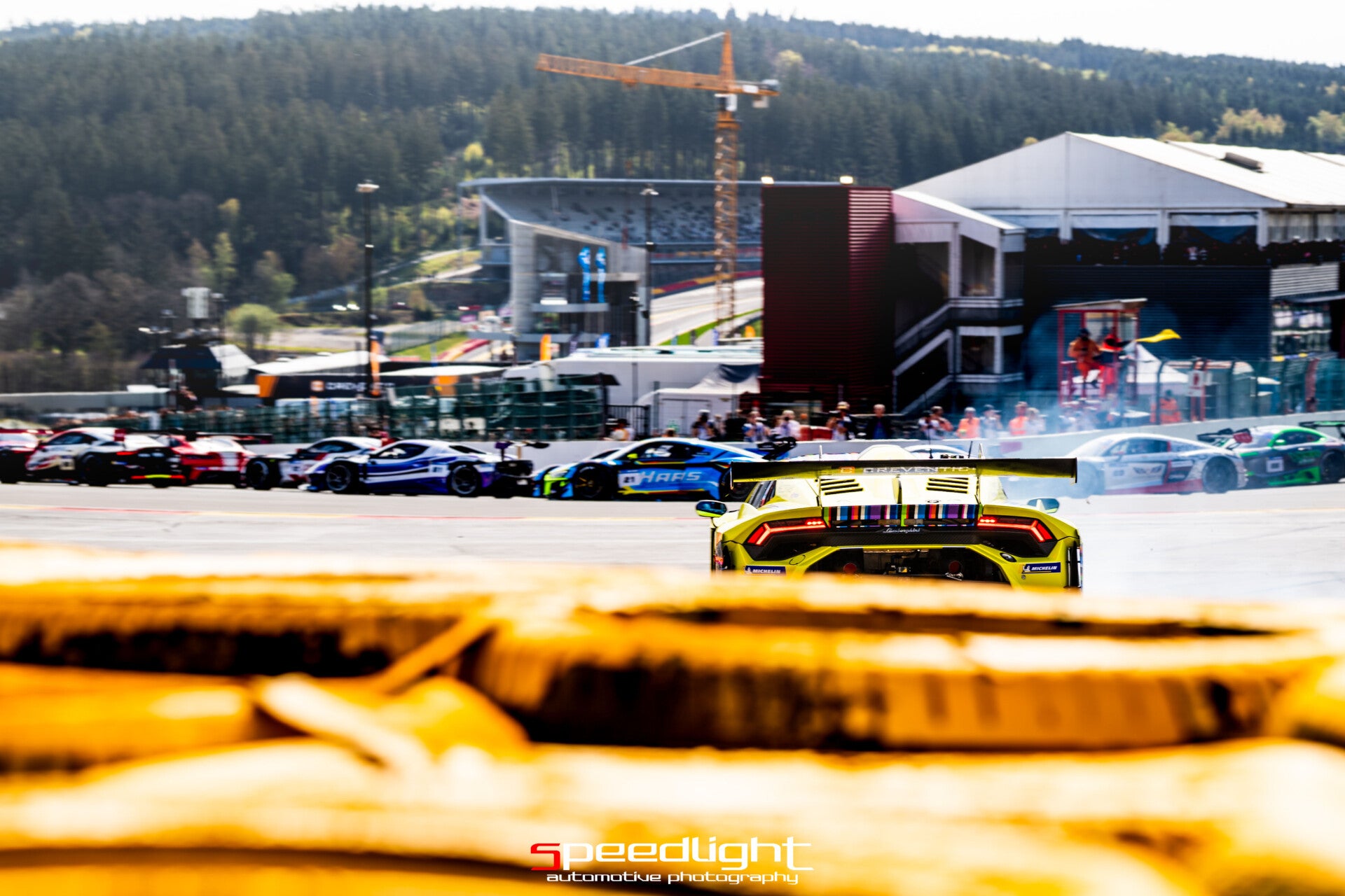 Piste détrempée pour la porsche 911  GT3 CUP - Michelin 12H de Spa 2025.