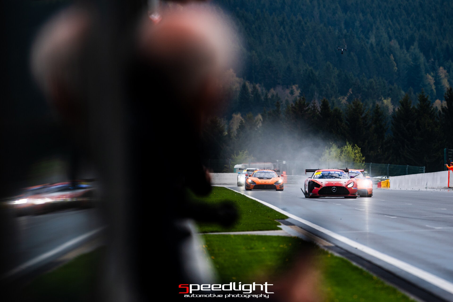 Pneu éclaté pour la Mercedes AMGT GT3 du team Redant Racing - Michelin 12h de Spa 2025.