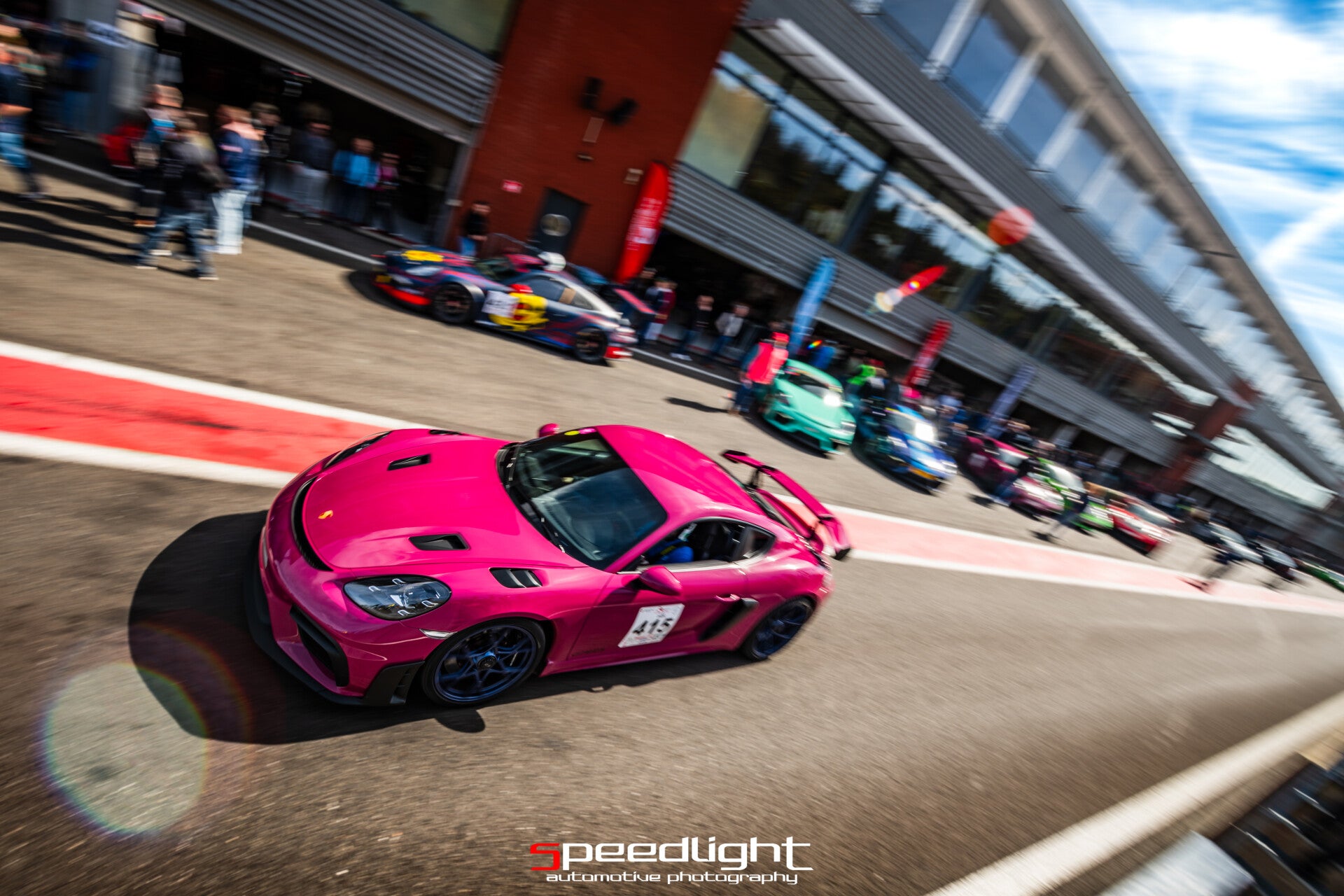 Preparation pour le pilote de Hofor Racing avant le départ -  Michelin 12H de Spa 2025.