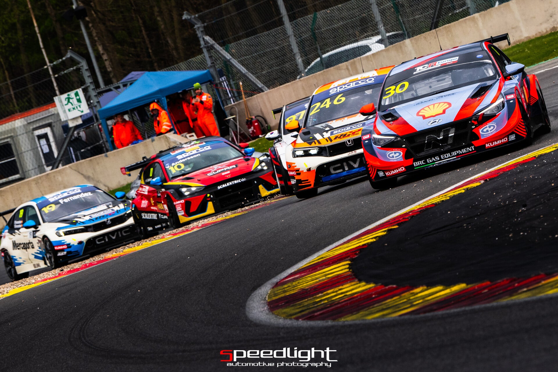 Preparation pour le pilote de Hofor Racing avant le départ -  Michelin 12H de Spa 2025.