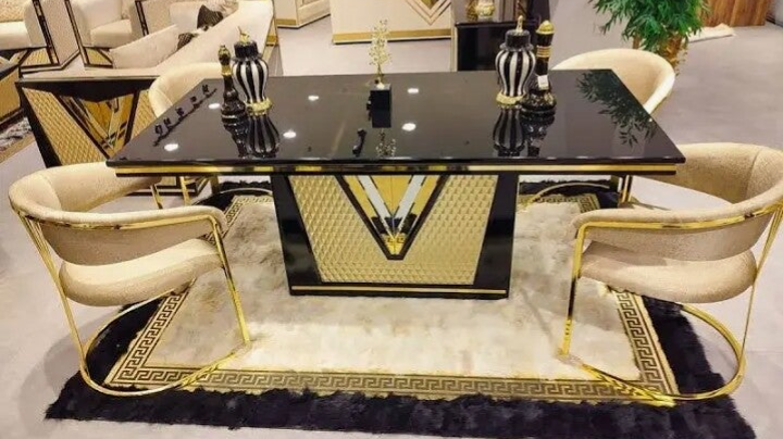 Esszimmer Sets inklusive Tisch & Mit 6 oder 8 Stühle