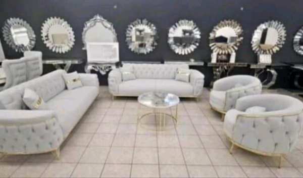 Luxus Sofa Sets Beige Inklusive Tisch und Elektrokamin