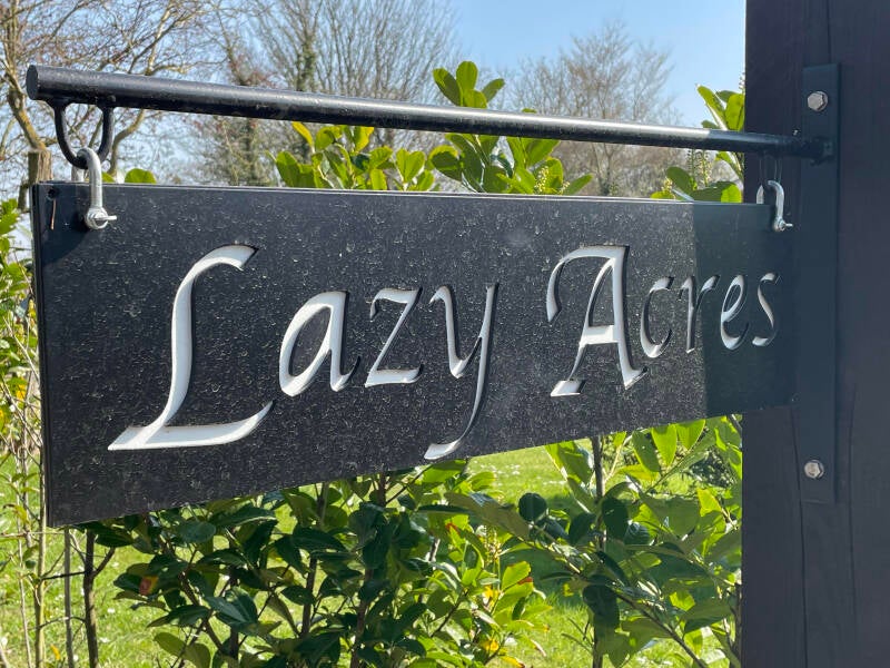 lazyacressign-standard.jpg