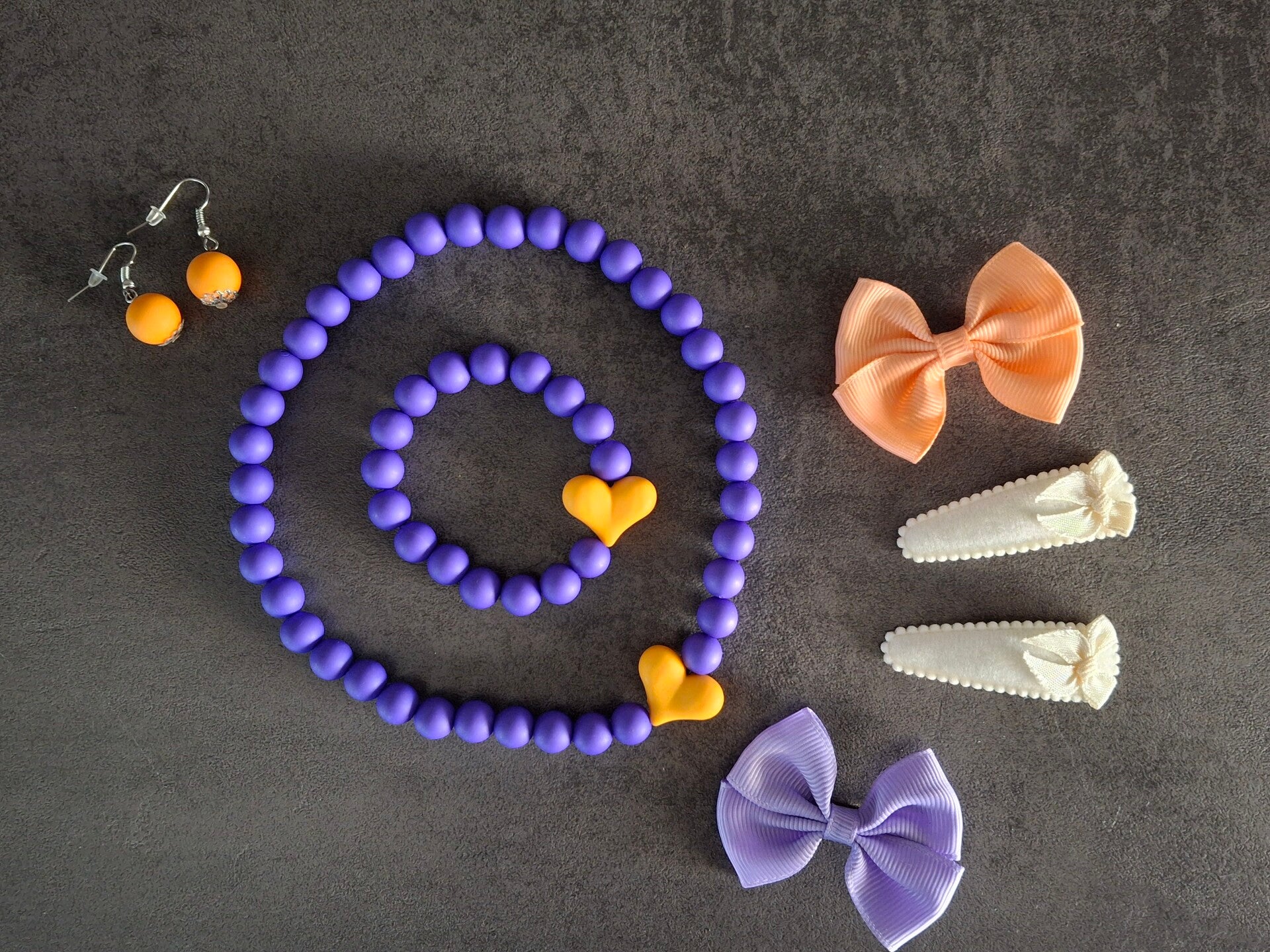 Setje acryl parels & haarspeldjes