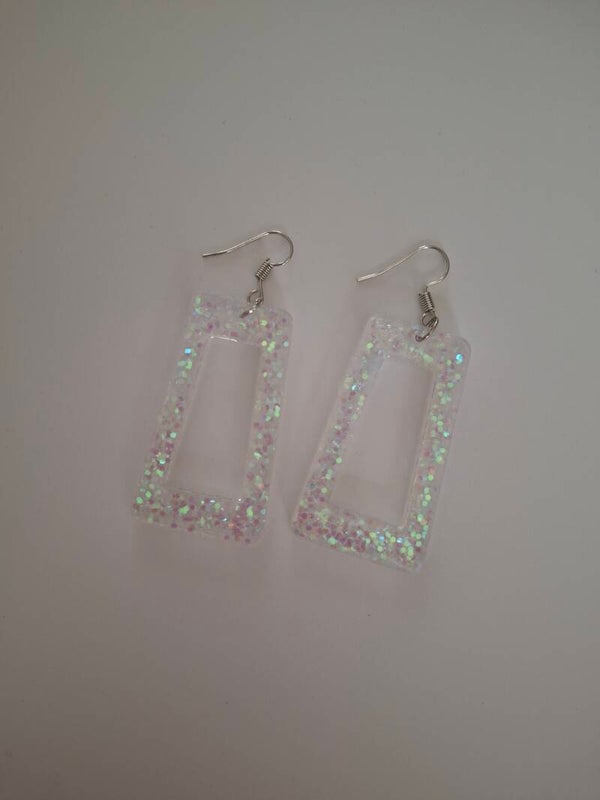 Oorhangers epoxy wit/glitter