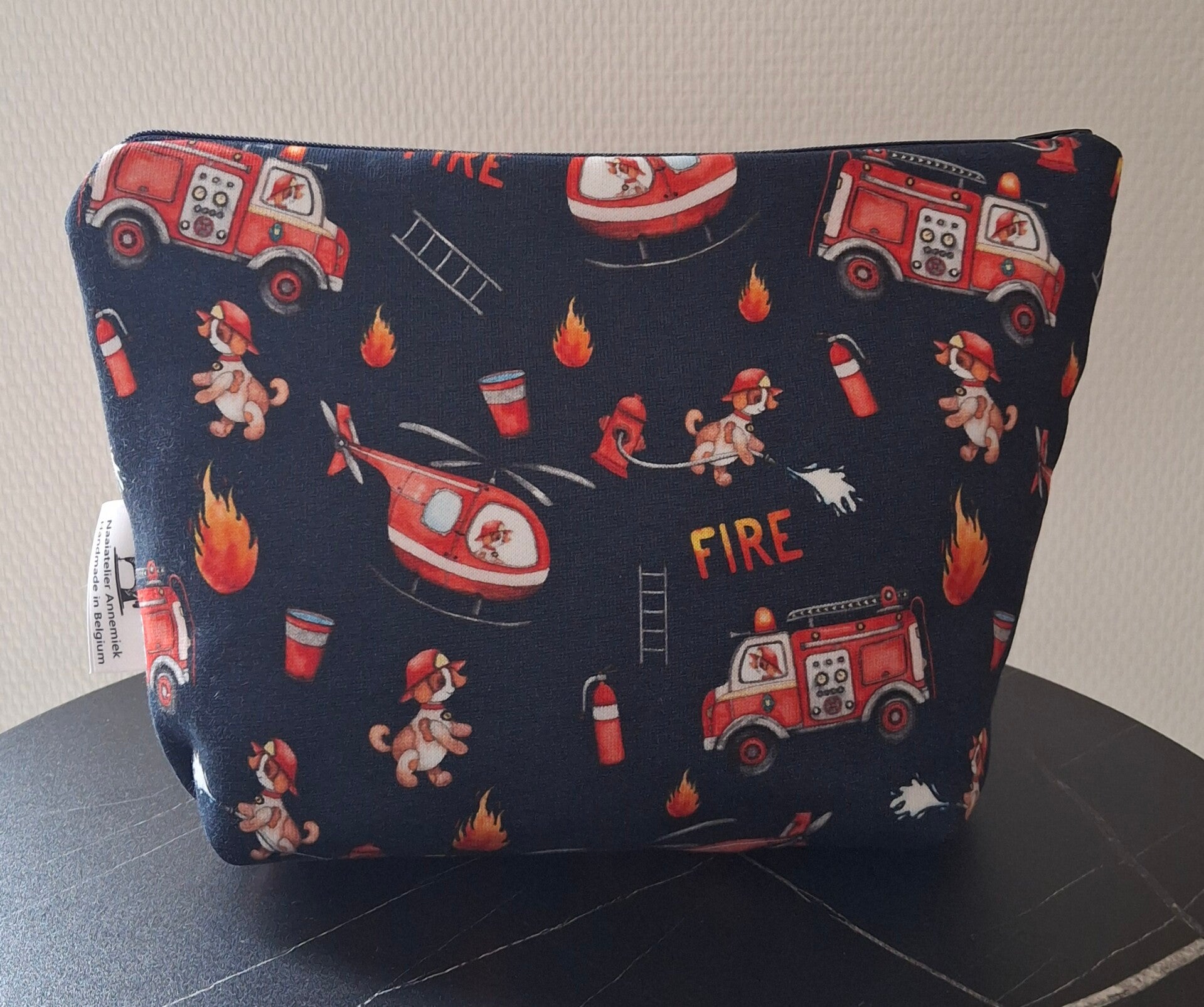 Toilettas brandweer 'hondjes'