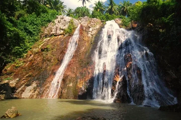 Cascadas de Na Mueang