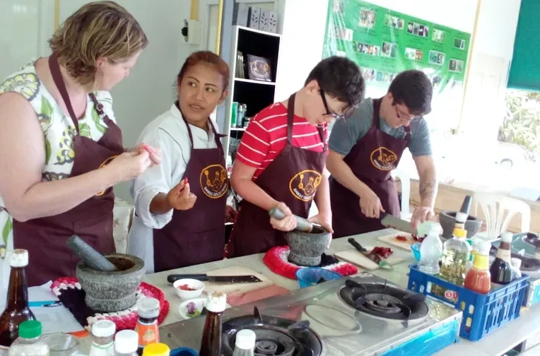 Clase de cocina tailandesa en Koh Samui