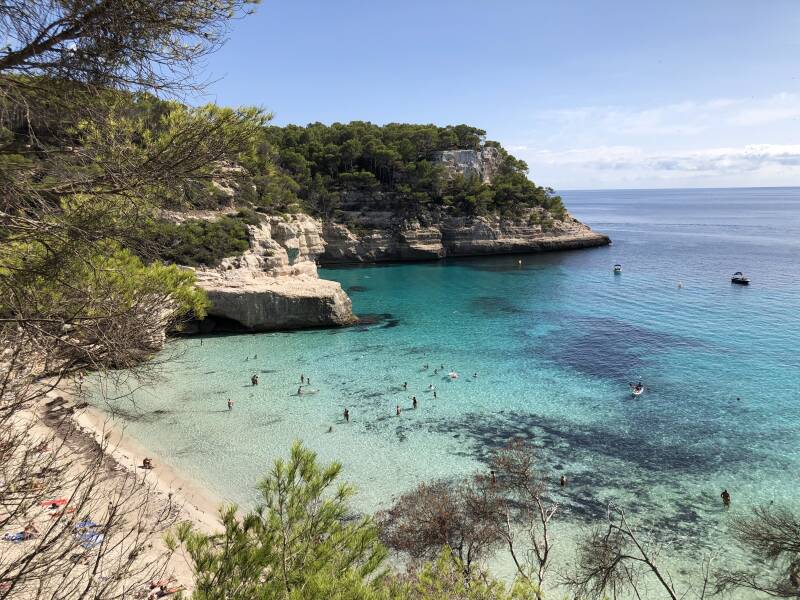 Minorque plage à l'eau turquoise et réserve biosphère 