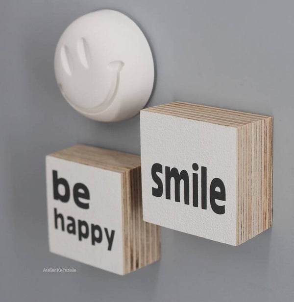 3 Magnete 4x4cm mit Spruch - be happy - smile und Raysinsmiley
