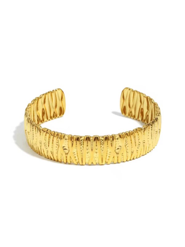 Ribbed bangle - gold