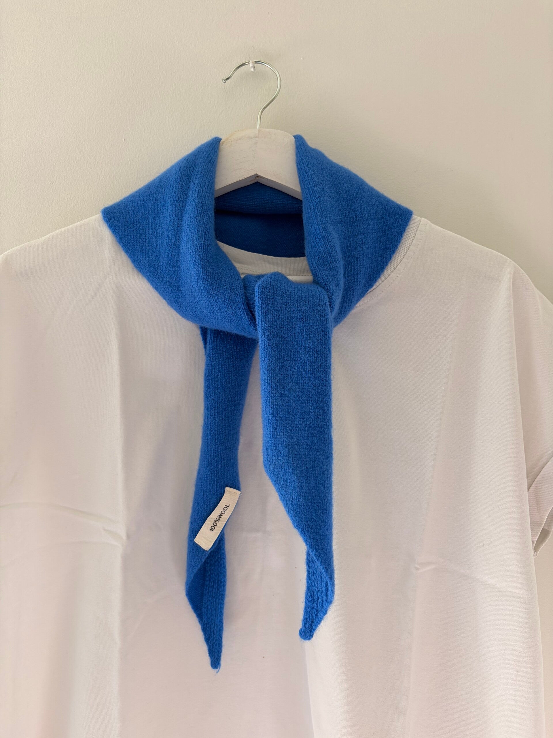 Triangle scarf - cobalt