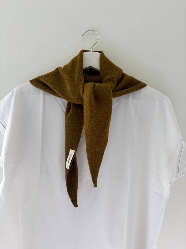 Triangle scarf - olive