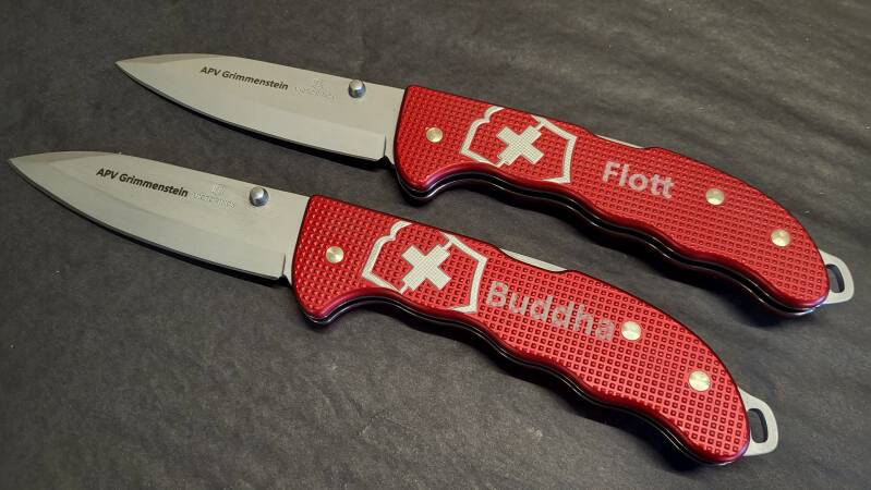 Lasergravur auf Klinge und Griff