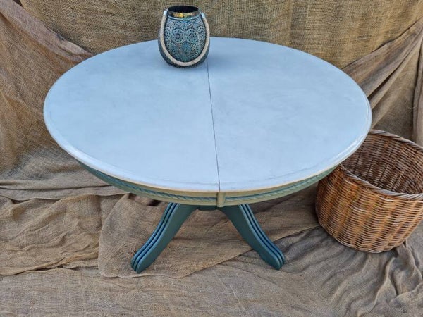 4 - 6 Person Microcement Dining Table