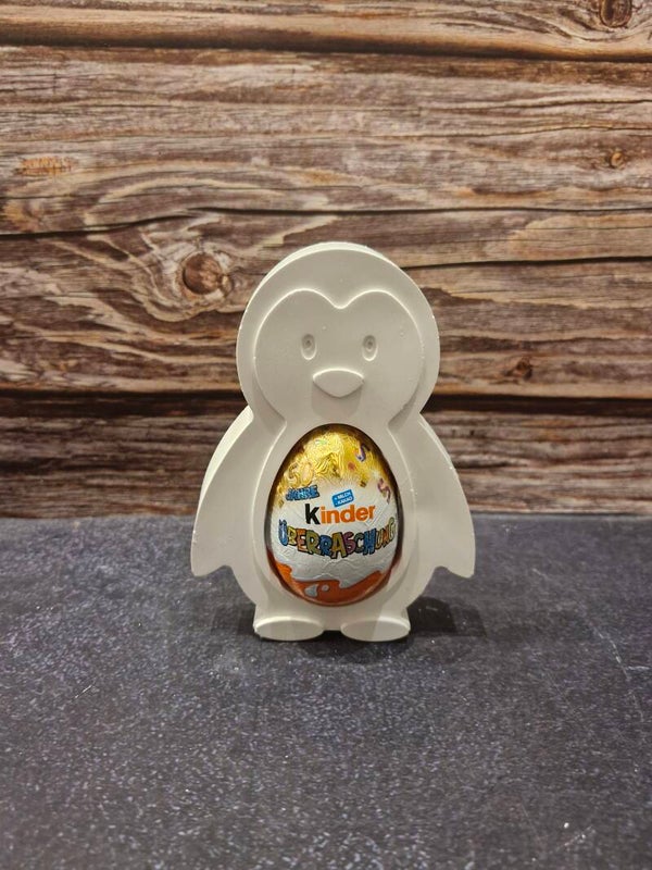 Pinguin als Ü-Ei Halter