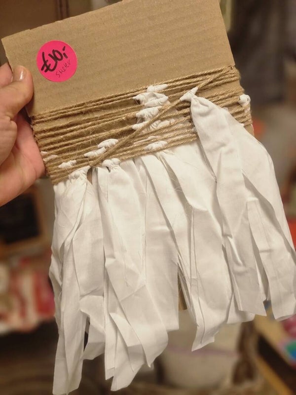 Geknoopte slinger wit