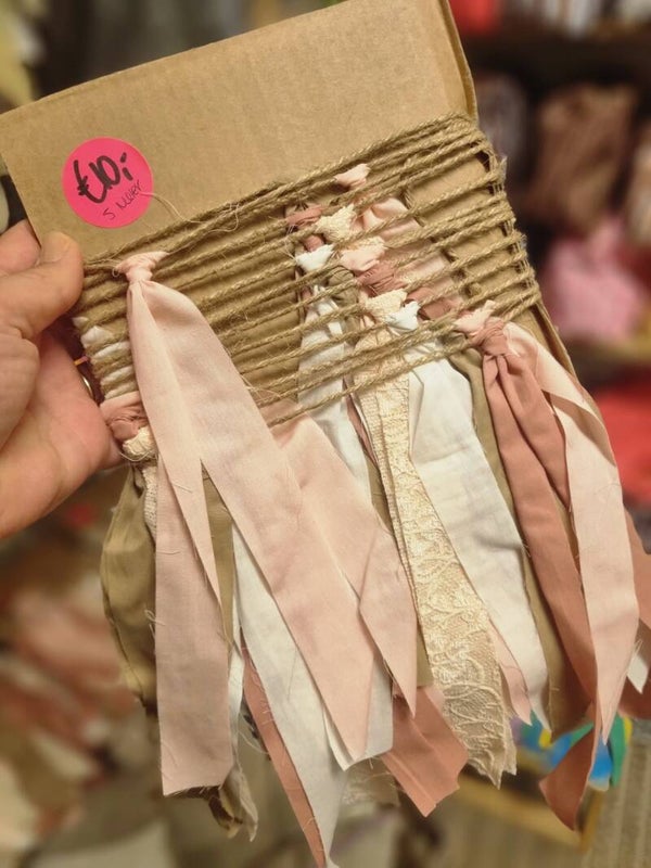 Geknoopte slinger Licht-roze/wit/kant/taupe/oud-roze