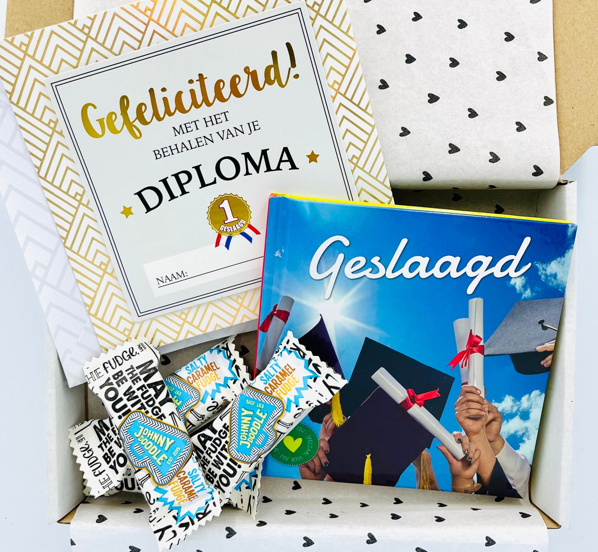 Postkadootje Geslaagd | Boek geslaagd | Fudge blokjes