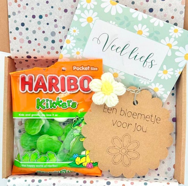 Postkadootje Bloemetje | Een bloemetje voor jou sleutelhanger | Haribo snoepkikkers | Kaartje naar keuze