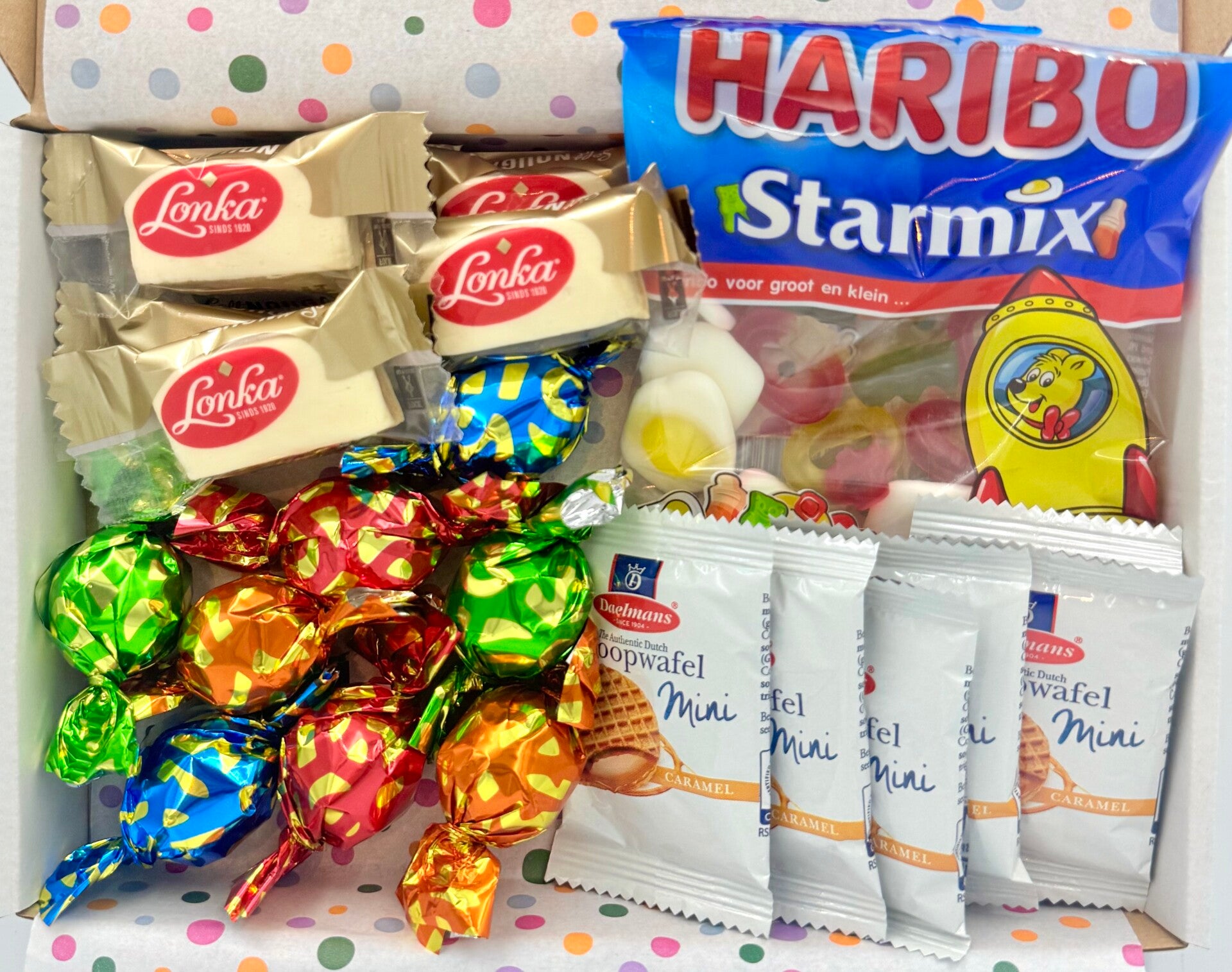 Postkadootje Haribo | Haribo starmix | Mini stroopwafels | Bonbons chocolade | Lonka nougat | Kaartje naar keuze