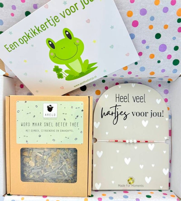 Postkadootje Hartjes | Armbandje heel veel hartjes voor jou! | Word maar snel beter thee in doosje | Kaartje naar keuze