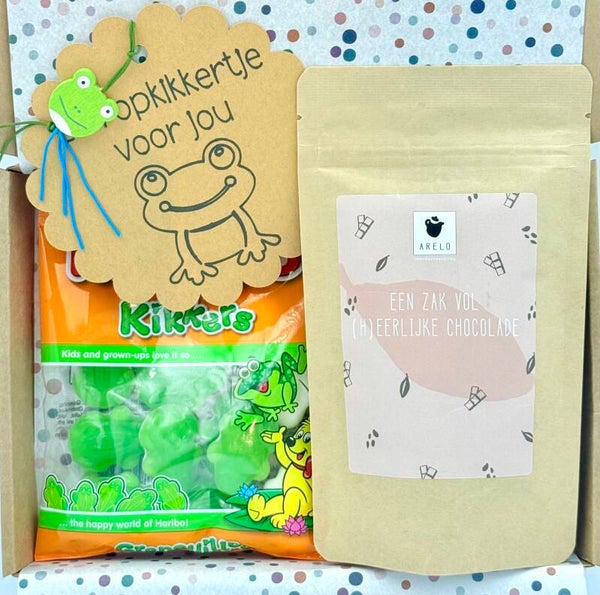 Postkadootje Kikker | Haribo snoepkikkers | Opkikkergelukje | Een zak vol heerlijke chocolade | Kaartje naar keuze