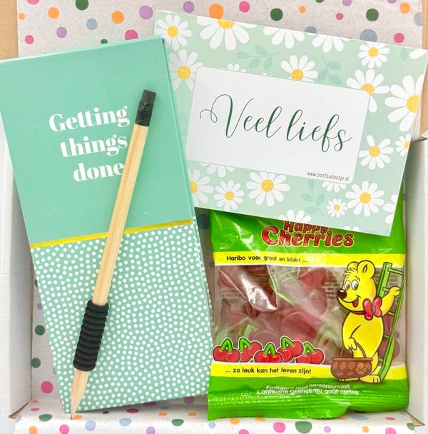 Postkadootje Liefs | To do lijstjes met potlood | Haribo cherries | Kaartje naar keuze