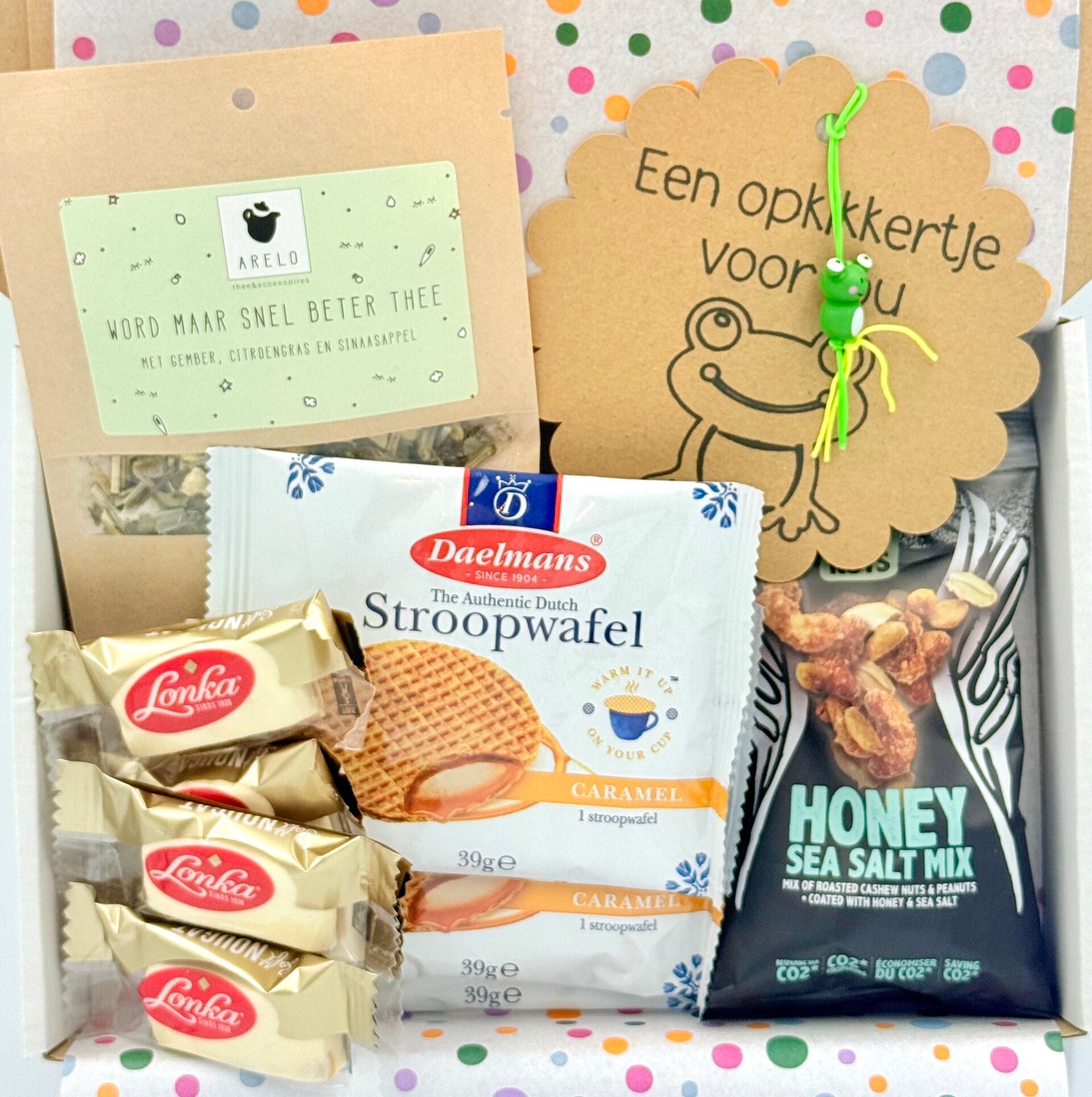 Postkadootje Oppepper | Word maar snel beter thee in zakje | Opkikkergelukje | Stroopwafels per stuk verpakt | Lonka Nougat | Zakje nootjes | Kaartje naar keuze