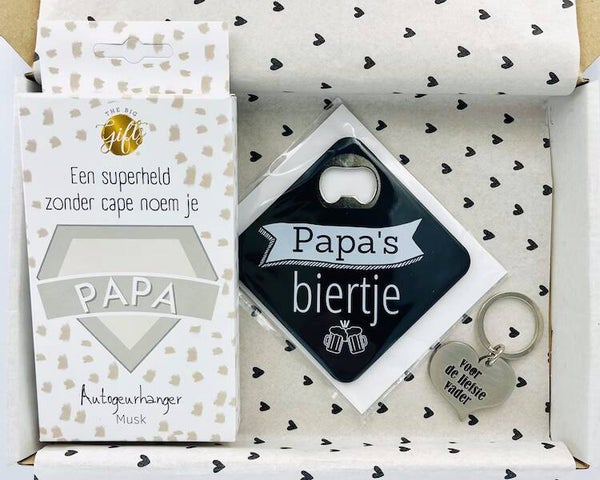 Postkadootje papa | Autogeurhanger voor super papa | Biertje voor papa | Sleutelhanger voor de liefste vader