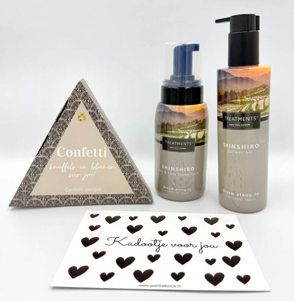 Postkadootje Shinshiro | Treatments shower oil | Hair en body showerfoam | Confettizaadjes knuffels en bloemen voor jou | Kaartje naar keuze