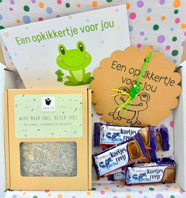 Postkadootje Steuntje in de rug | Word maar snel beter thee m=in doosje | Opkikkertje voor jou gelukje | Koetjesreepjes | Kaartje naar keuze