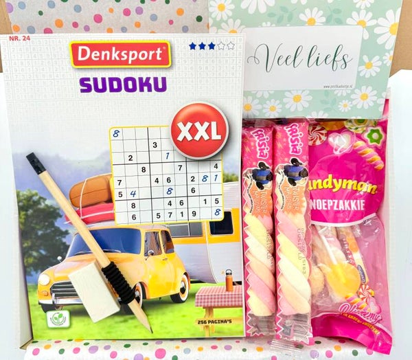 Postkadootje Sudoku | Puzzelboek sudoku xxl | Potlood met gummetje | Snoepzakje | Spekkies | Kaartje naar keuze