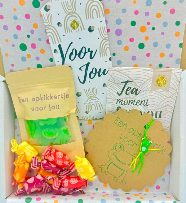 Postkadootje Voor jou | Theemomentje in gondeldoosje voor jou | Kikkersnoepjes een opkikkertje voor jou | Opkikkergelukje voor jou | Fruittoffees | Kaartje naar keuze