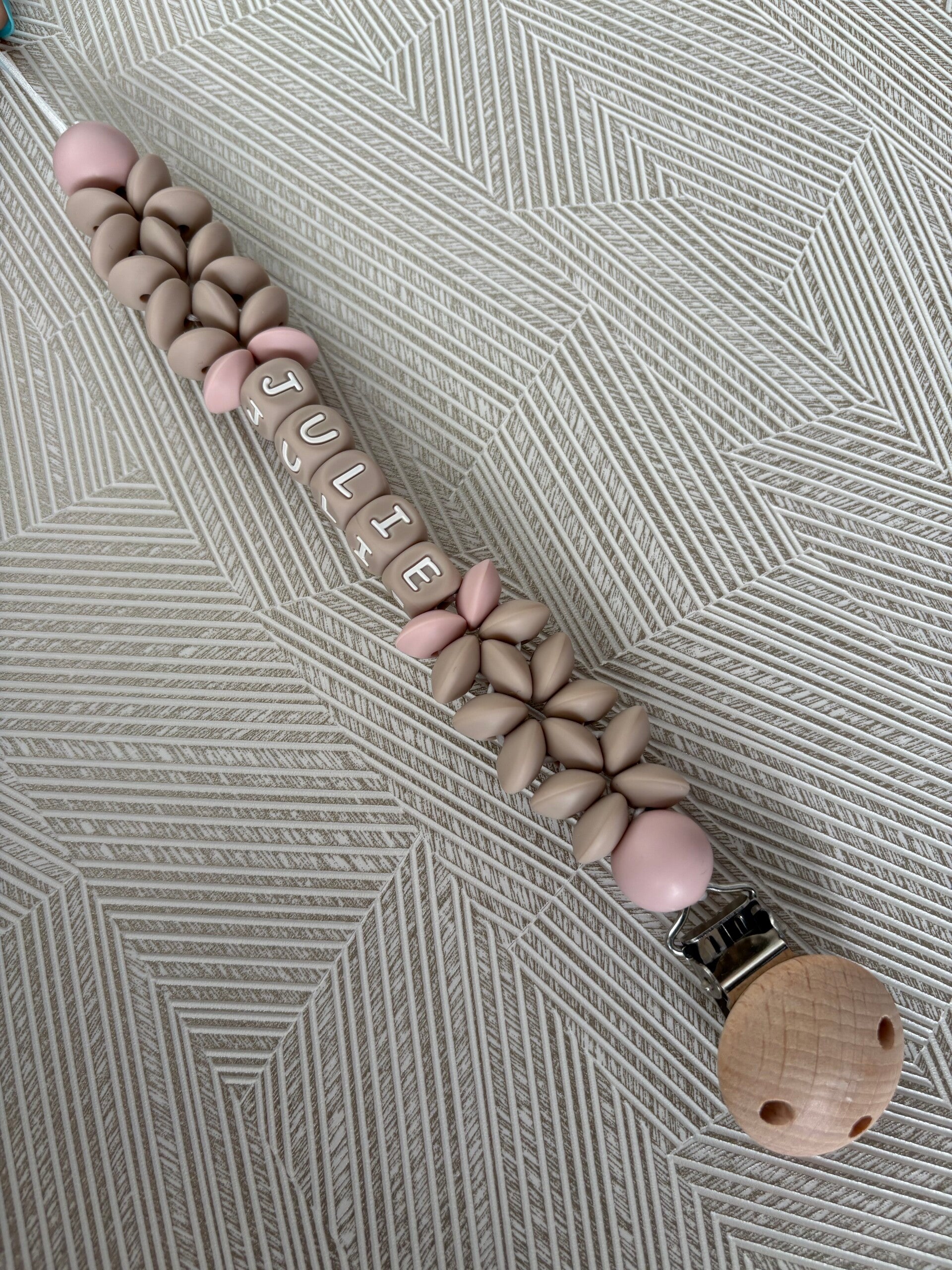 Speenkoord Baby Meisje Julie | Gepersonaliseerd en Handgemaakt