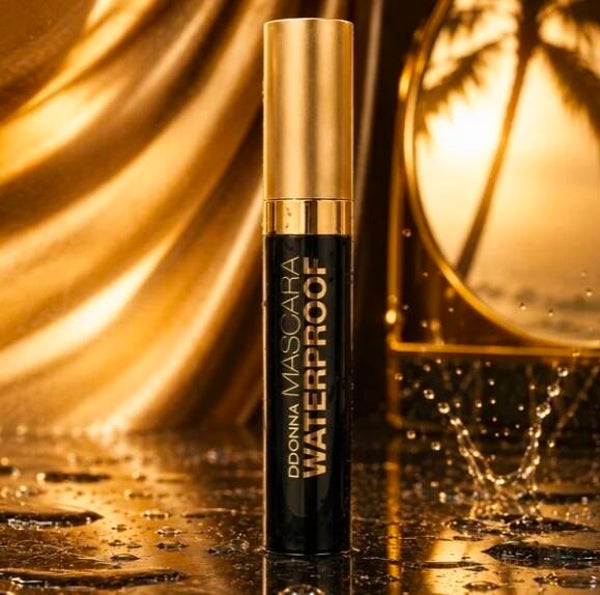 Ultra black waterproof mascara