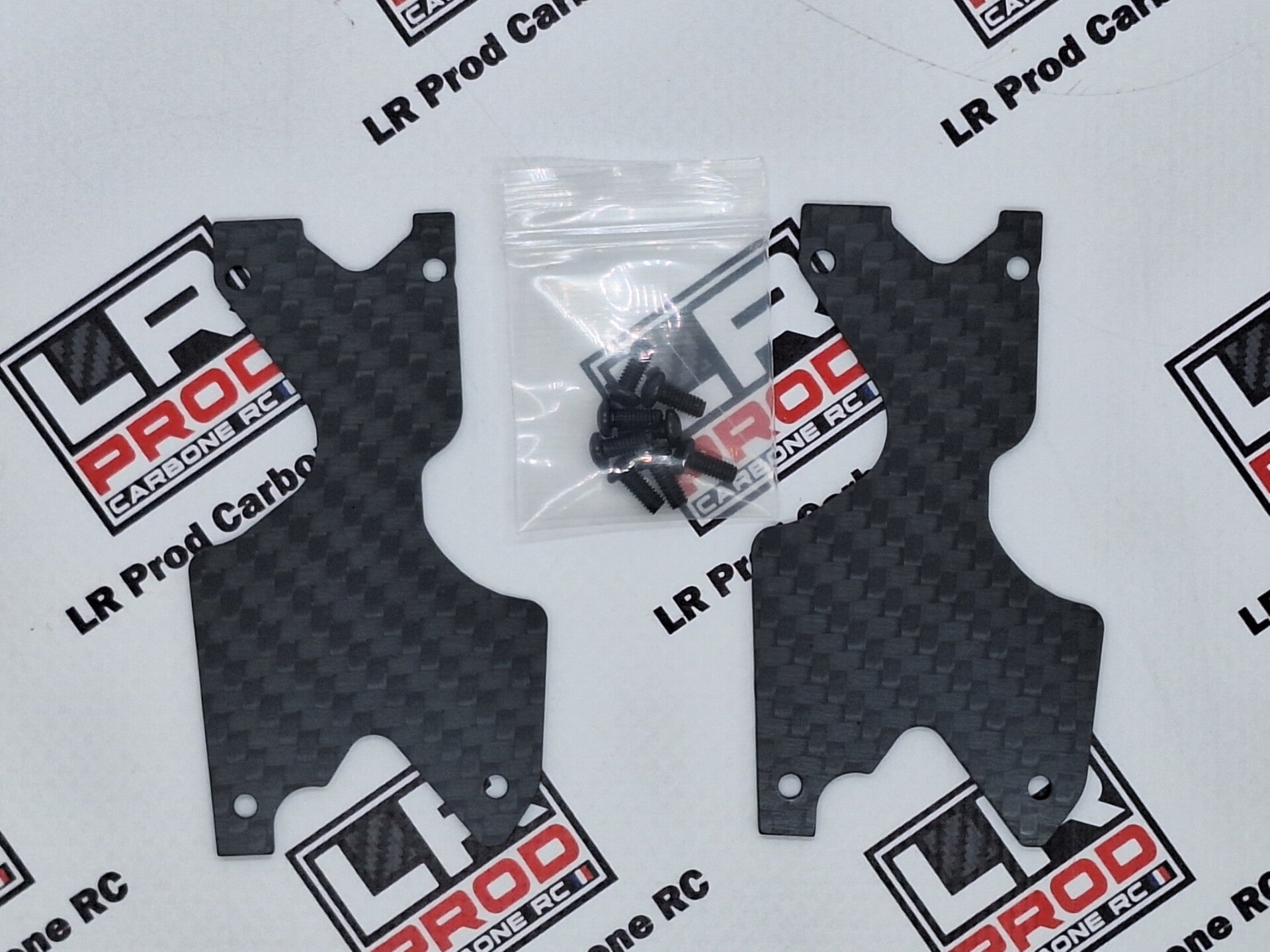 Renforts triangles arrières carbone 1.5mm RC8 B4.2