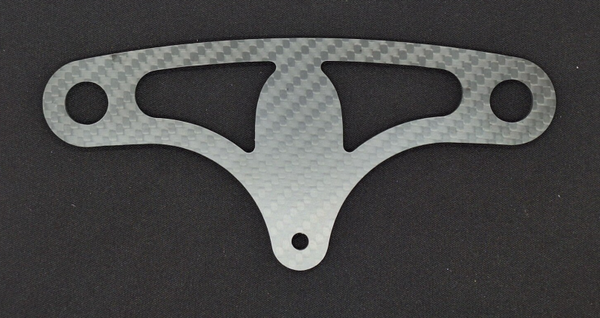 Support supérieur pare choc 3mm GTC8 25 Genius