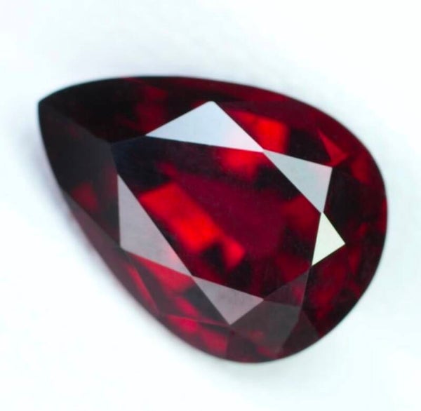 Edelstein Rhodolite