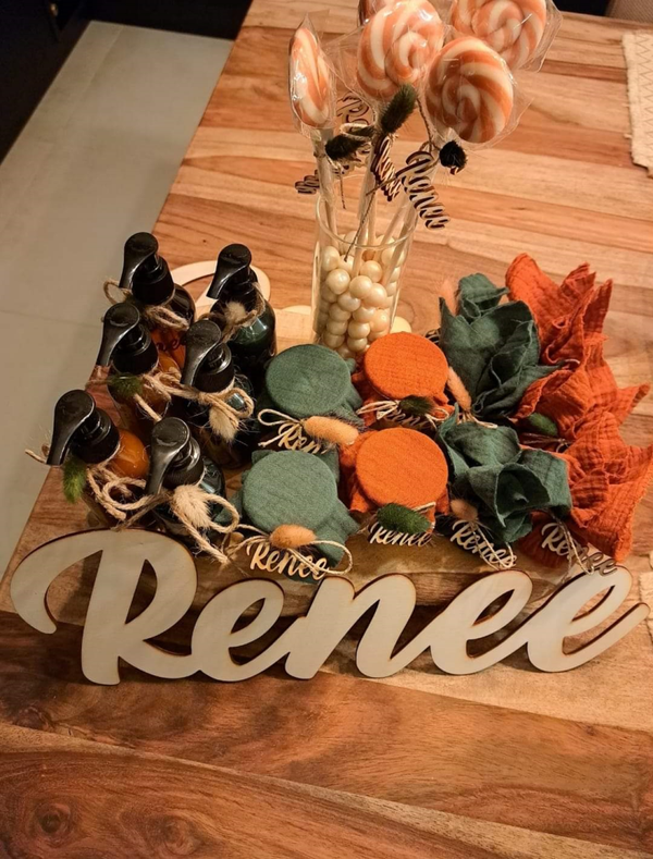 Geboorte: naam in hout